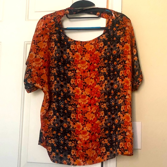 Satin my ways - Picture 2 of 2